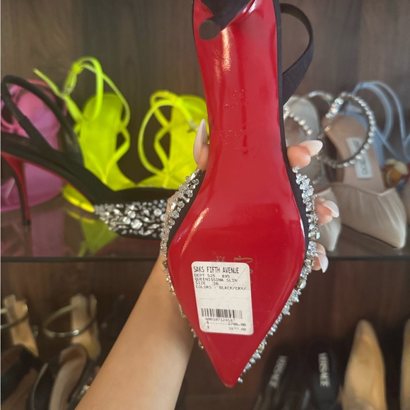 QUEENISSIMA SLING 80
MATERIAL: MOIRE/BRODE/LINING
COLOR: BLACK/CRY/LIN BLACK - Picture 4 of 6